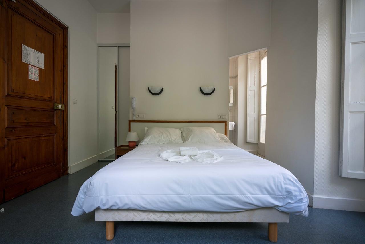 Hotel Aquitaine 2*