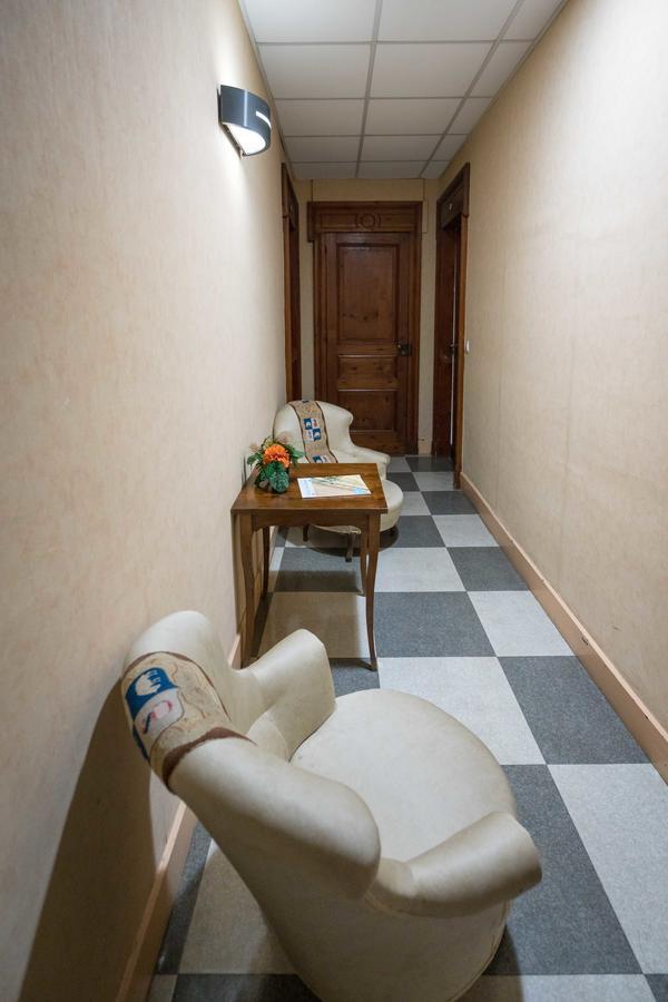 Aquitaine Hotel 2*